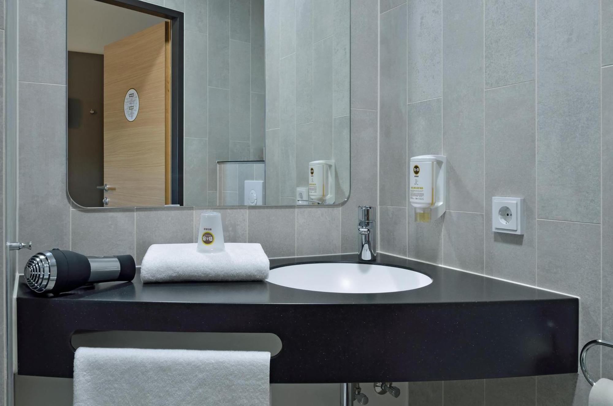 B&B Hotel Dresden City-Sued Dış mekan fotoğraf