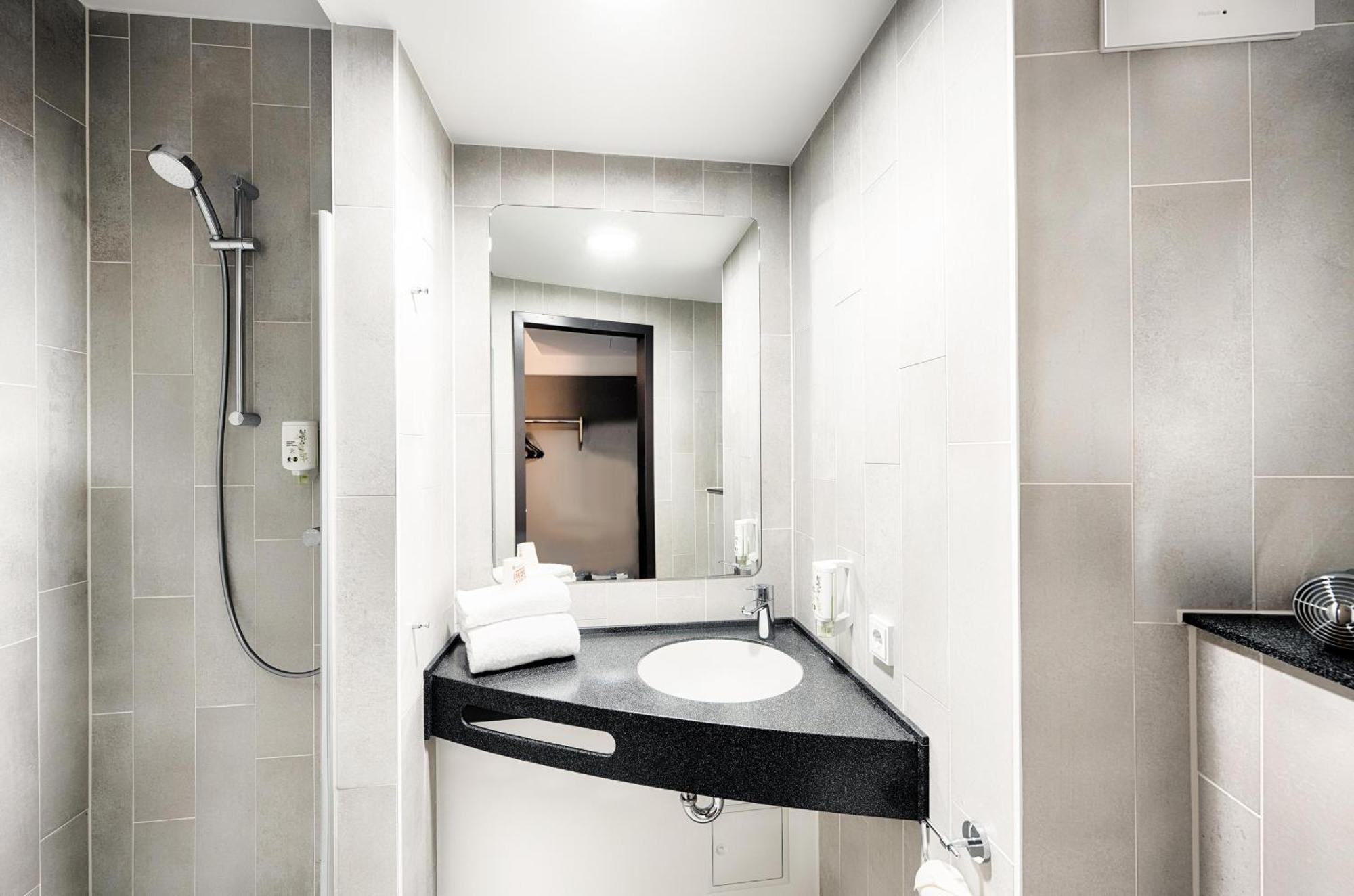 B&B Hotel Dresden City-Sued Dış mekan fotoğraf